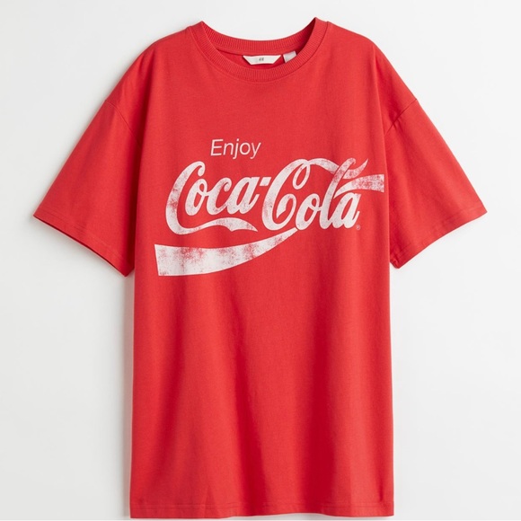 Oversized Graphic Shirt - Picture 1 of 5